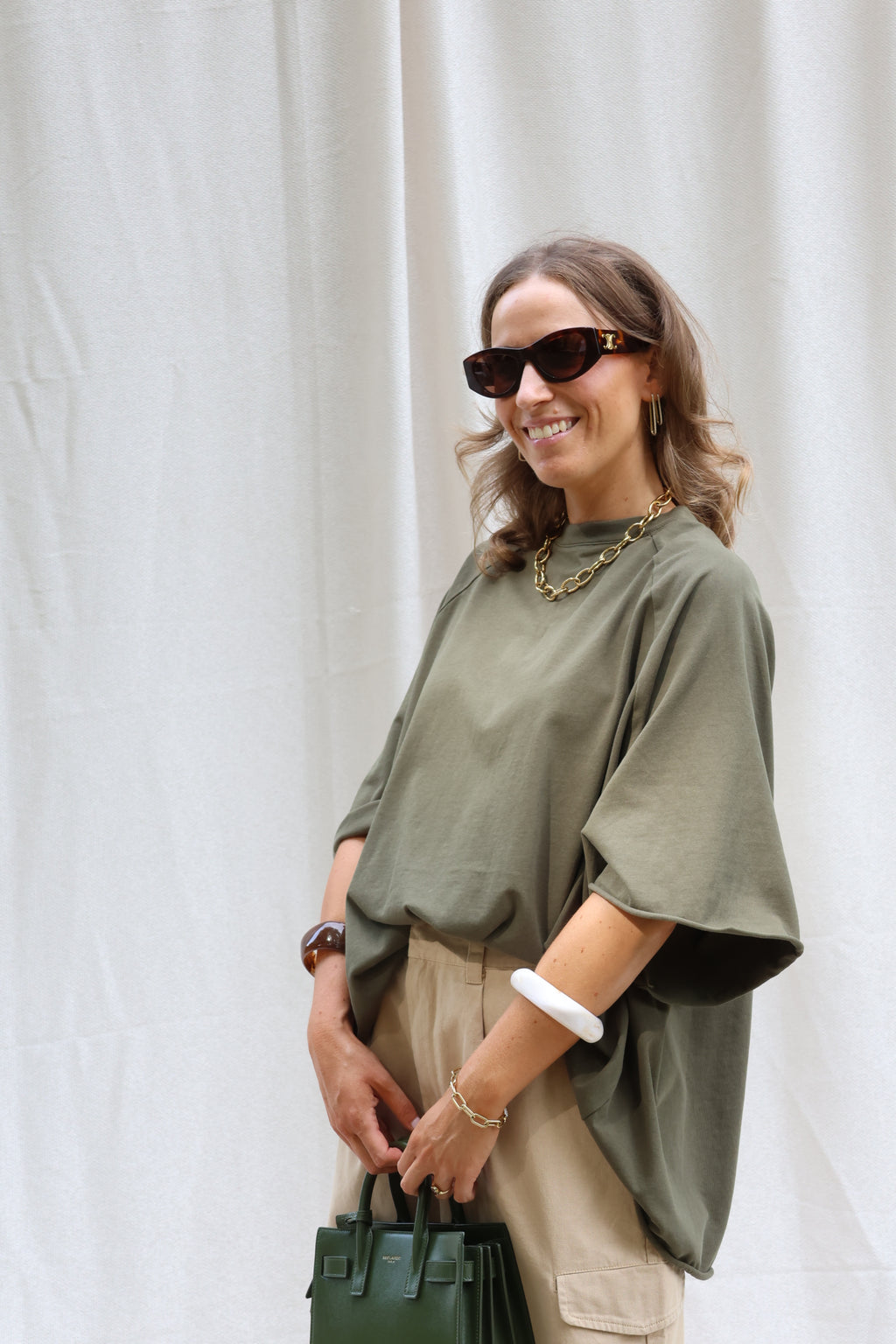 PRE-ORDER Gulia oversized T-shirt kaki