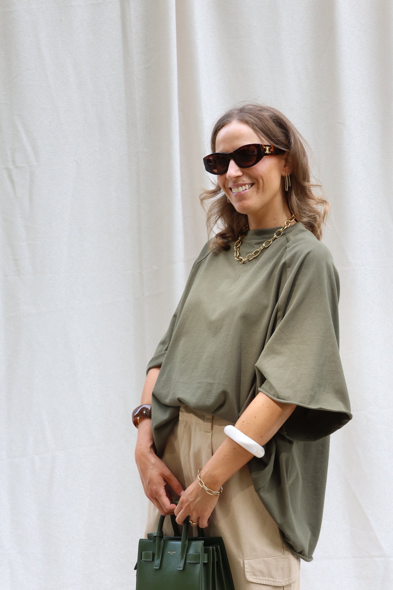 PRE-ORDER Gulia oversized T-shirt kaki