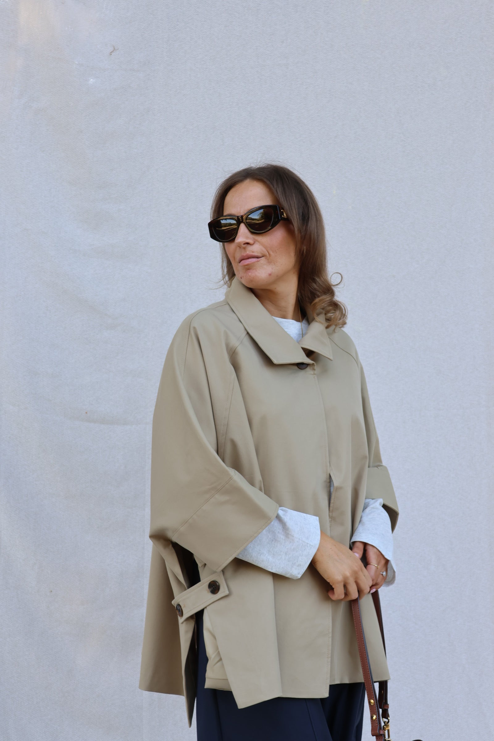 Gia cape beige