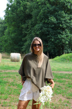 PRE-ORDER Gulia oversized T-shirt kaki