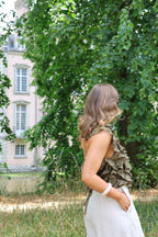 Flo ruffle top met open rug kaki