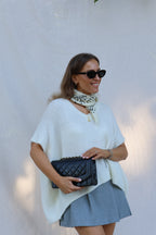 Elora mouwloze v-neck knit ecru