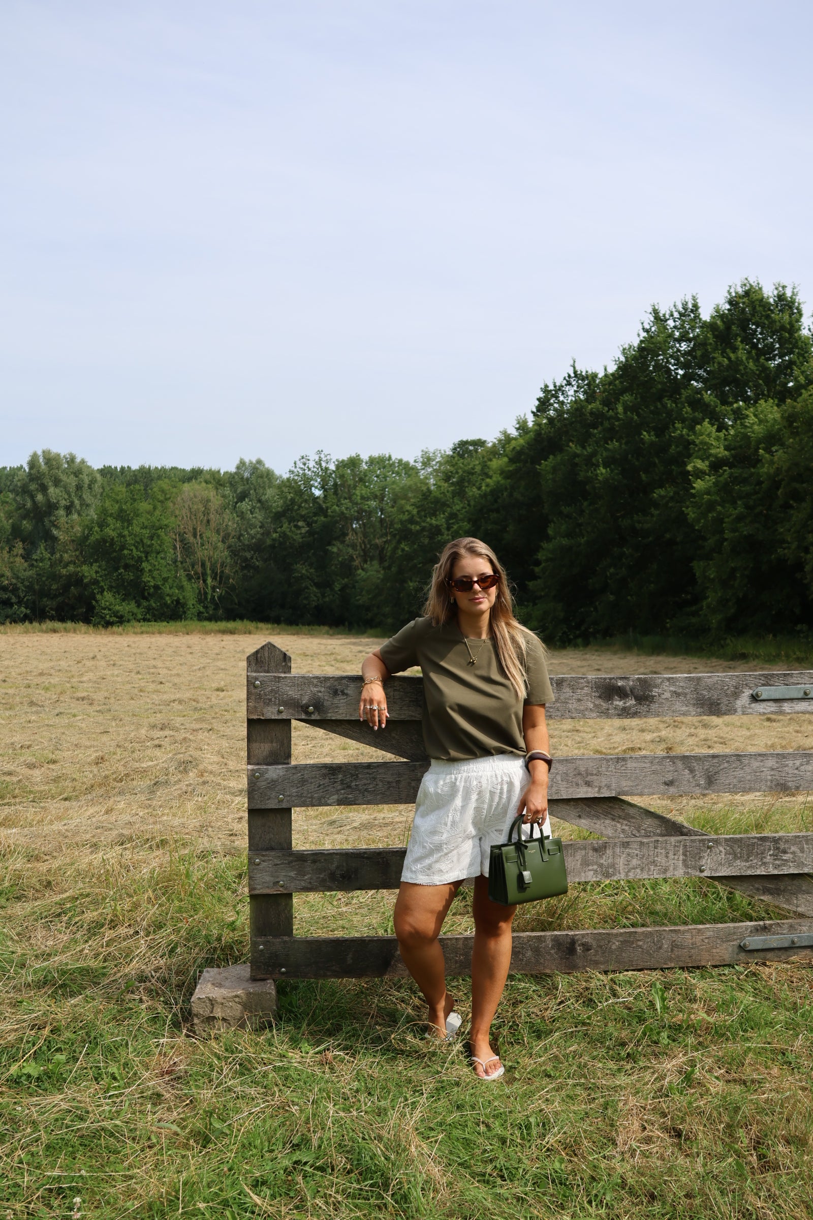 Romy broderie short wit