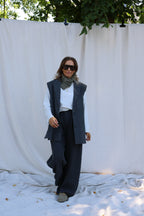 Logan mouwloze blazer met krijtstreep