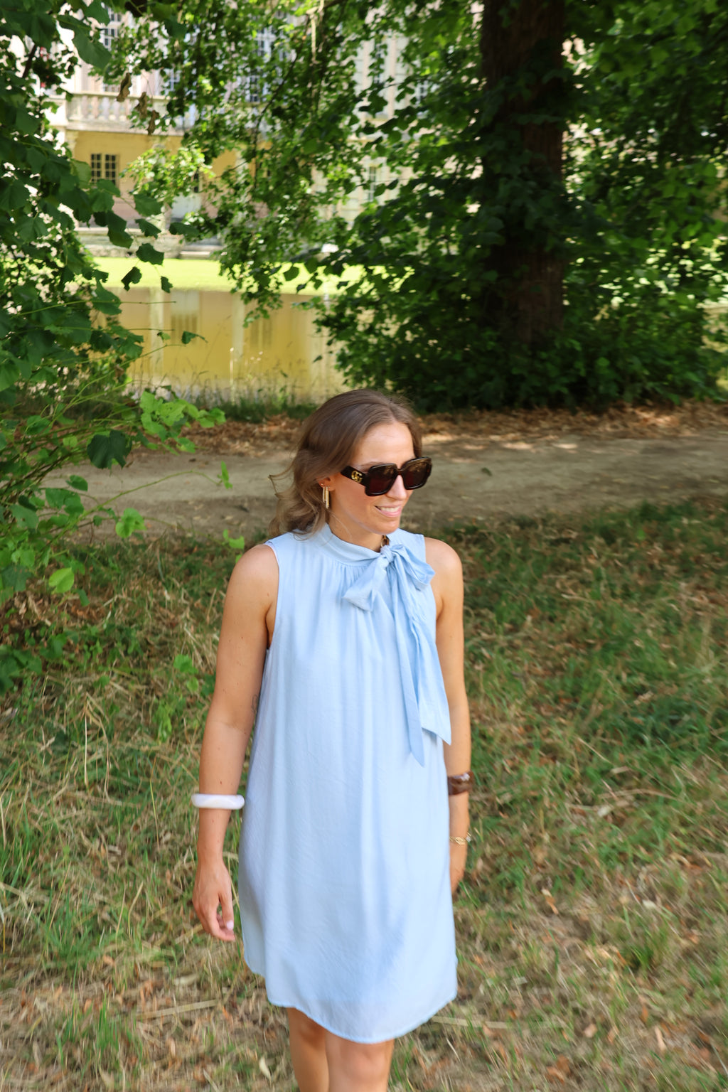 Pippa halter jurk lichtblauw