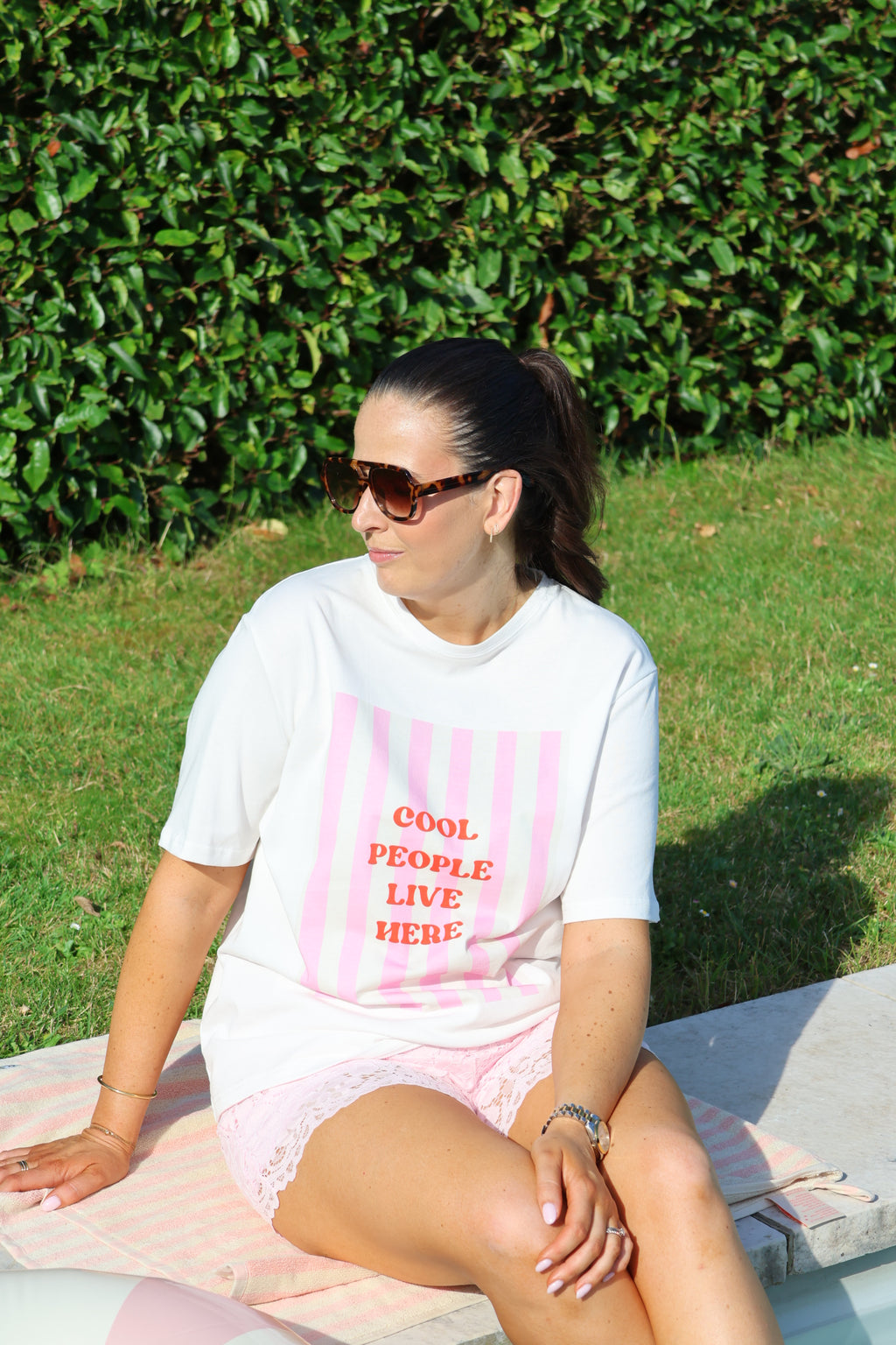 "Cool people live here" T-shirt