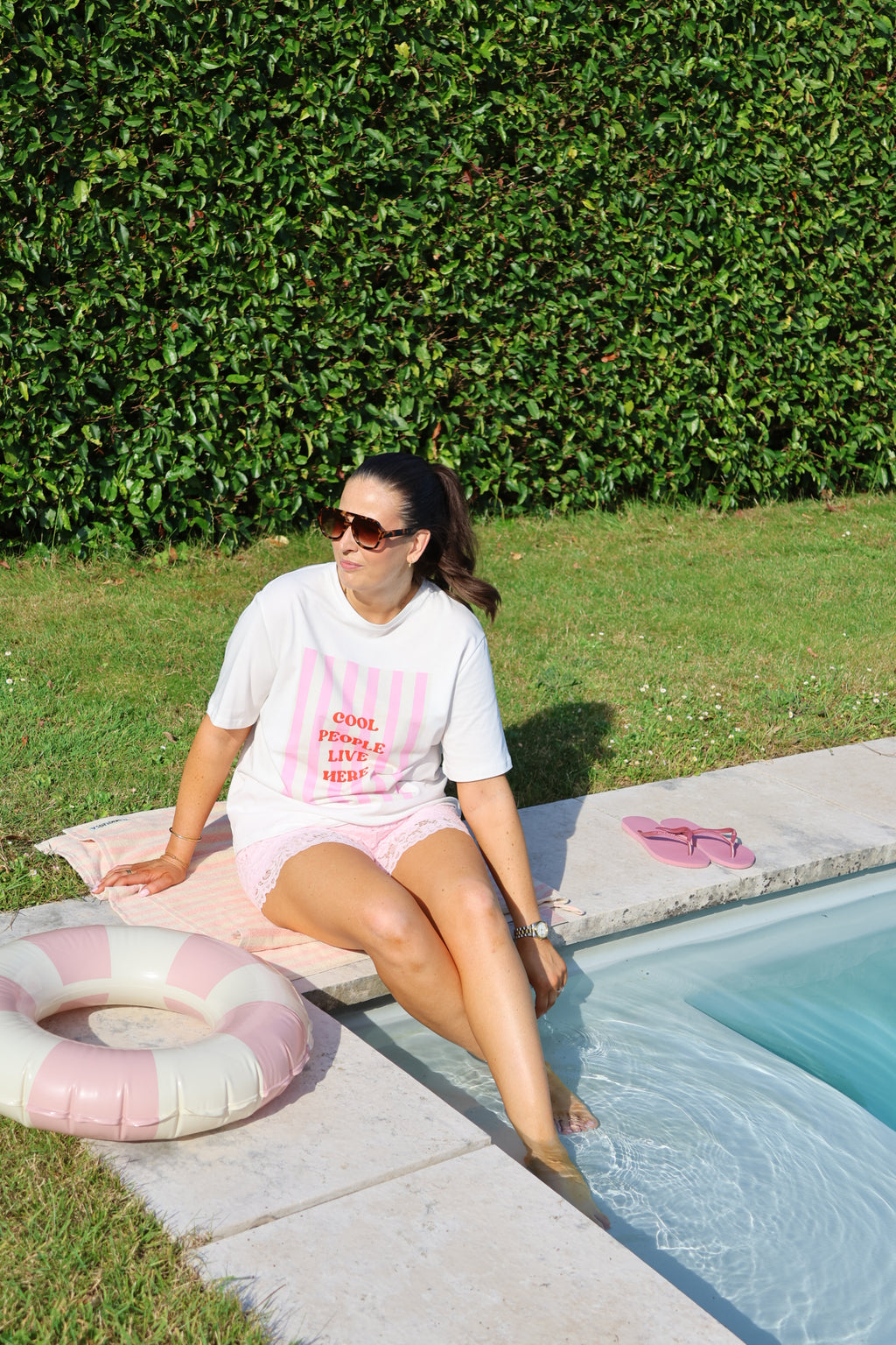 "Cool people live here" T-shirt