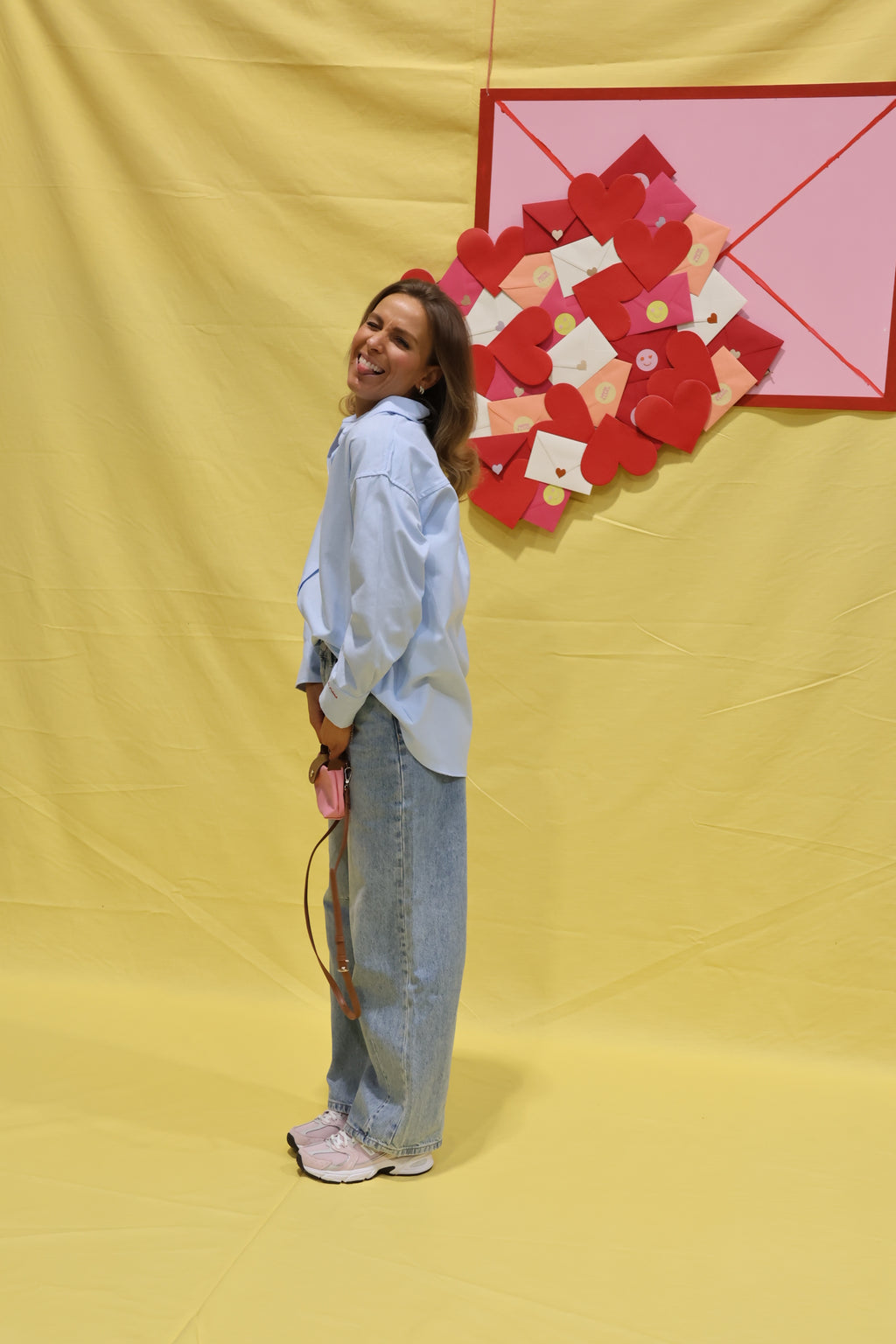 Harper balloon light denim jeans