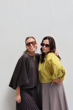 Vive blouse met wijde mouwen oker
