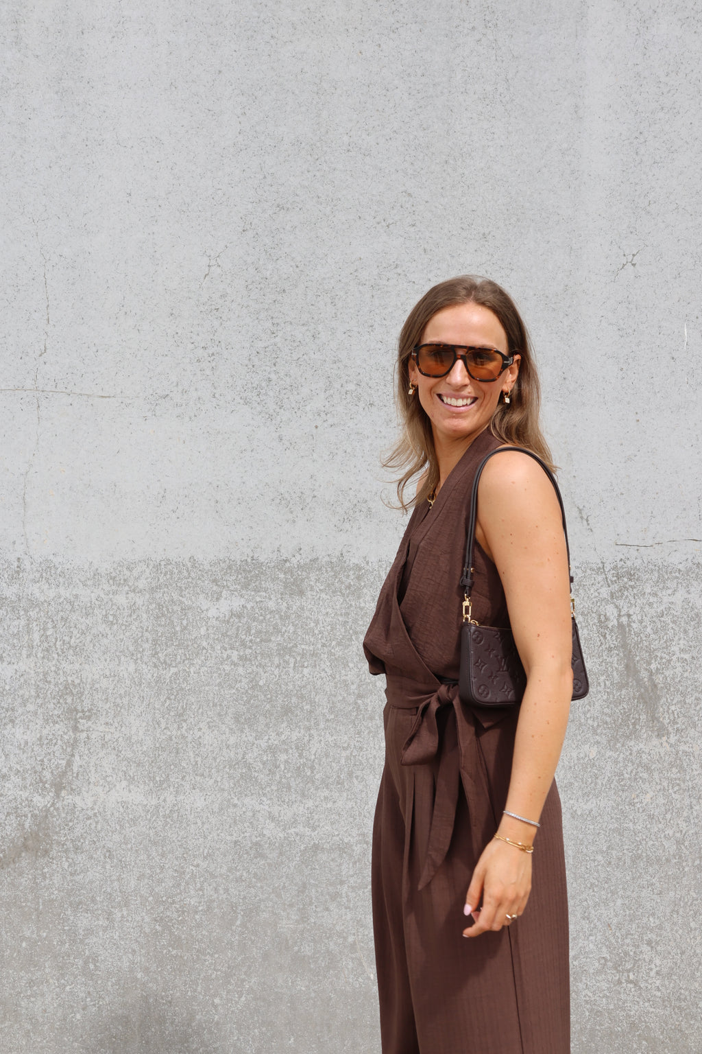 Yara top bruin met strikdetail