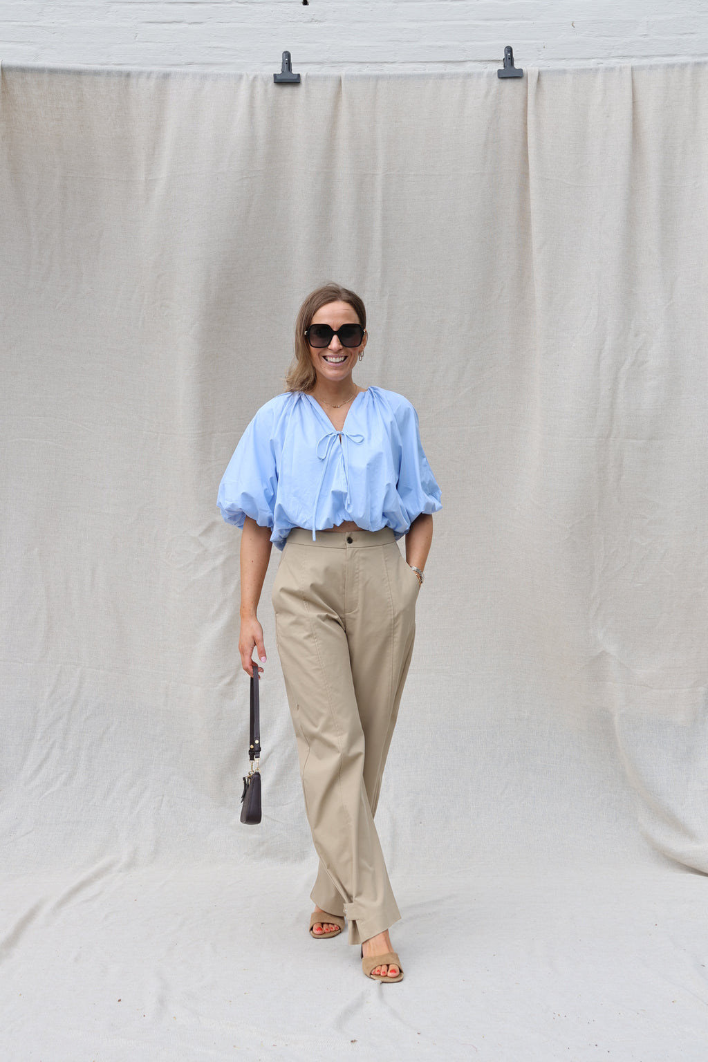 Britt cropped blouse met detail blauw