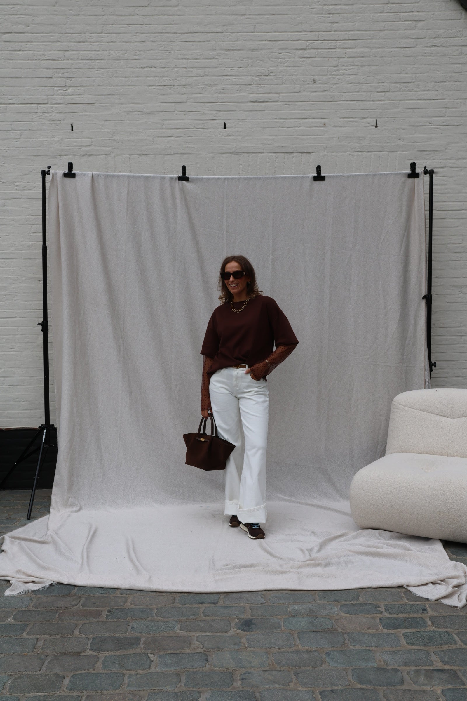 Laura T-shirt met polkadot mouwen bruin
