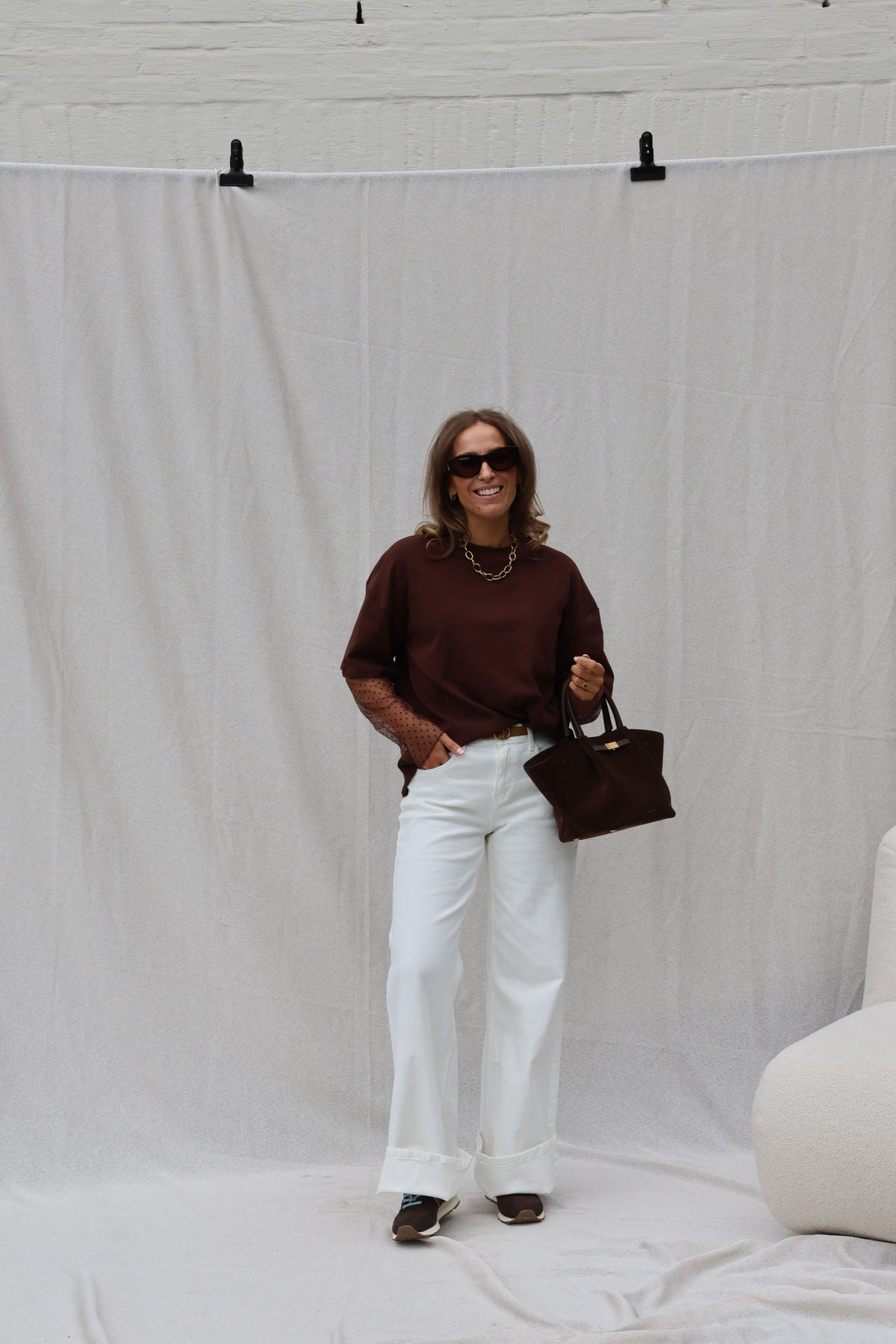 Laura T-shirt met polkadot mouwen bruin