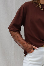 Laura T-shirt met polkadot mouwen bruin