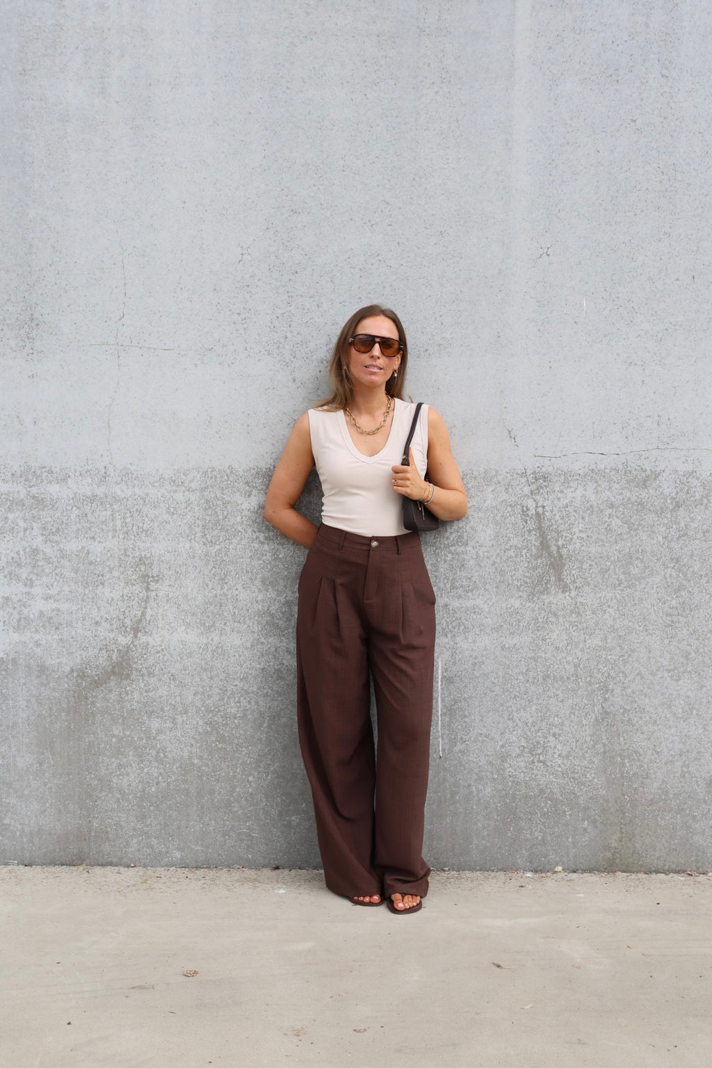 Ellie top met V-hals beige