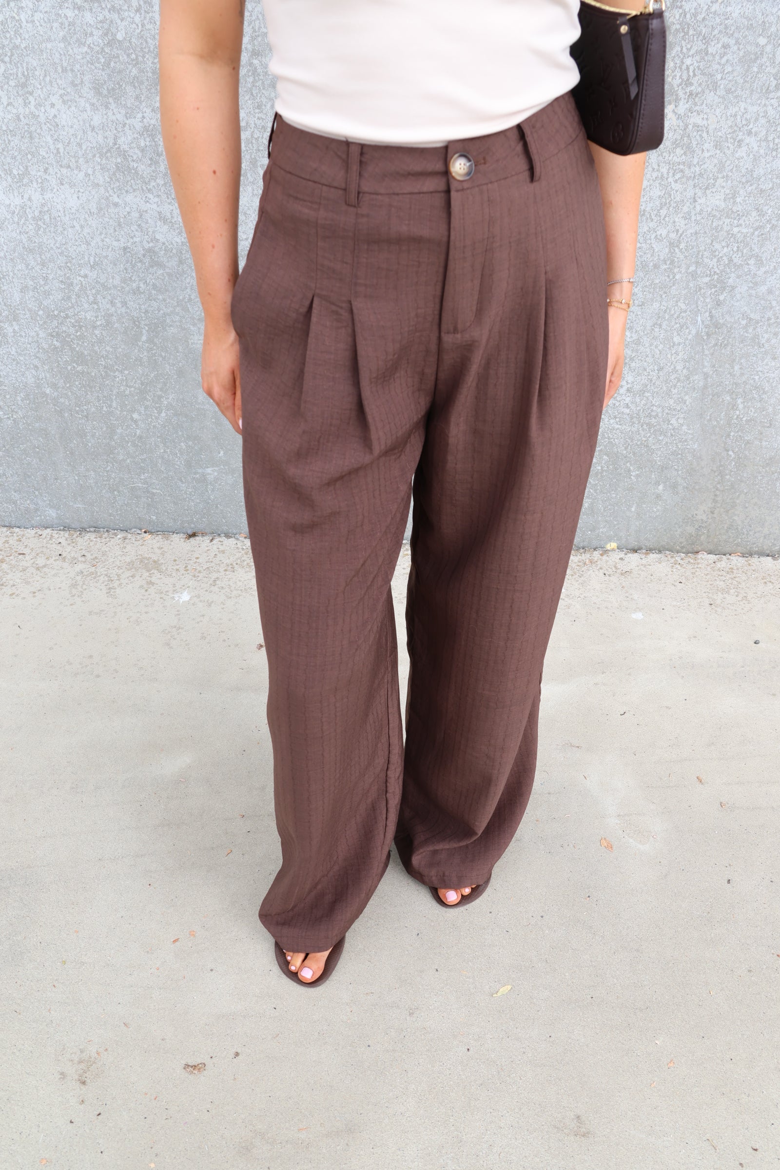 Yara pantalon met detail bruin