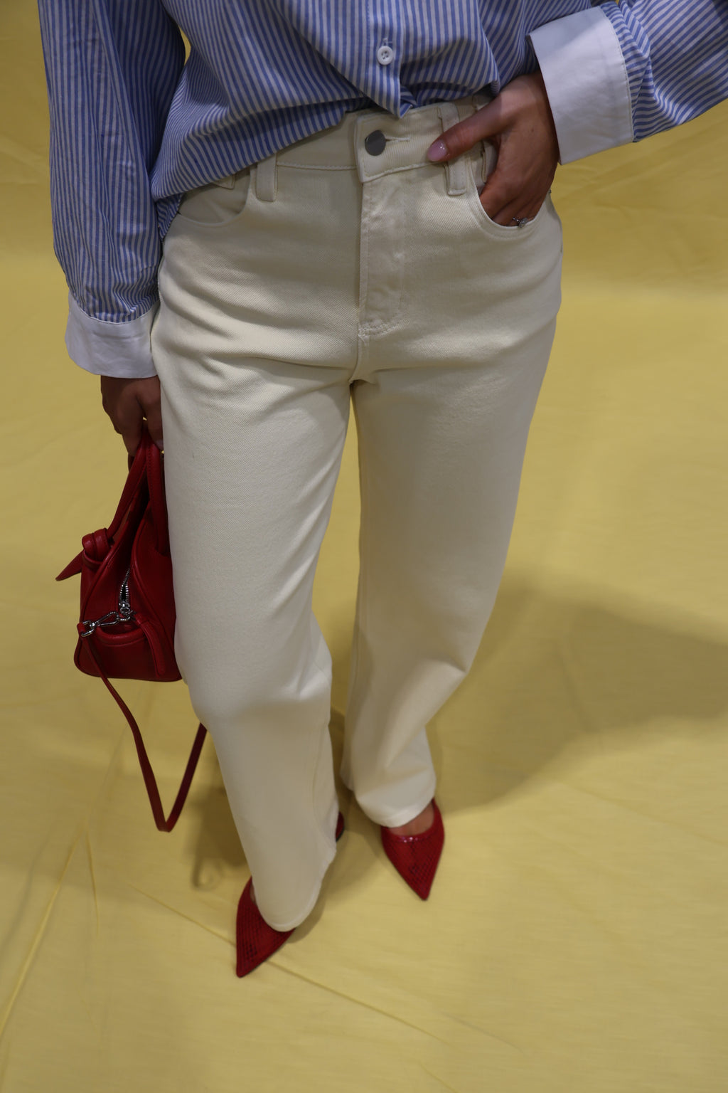 Edith straight jeans lichtgeel