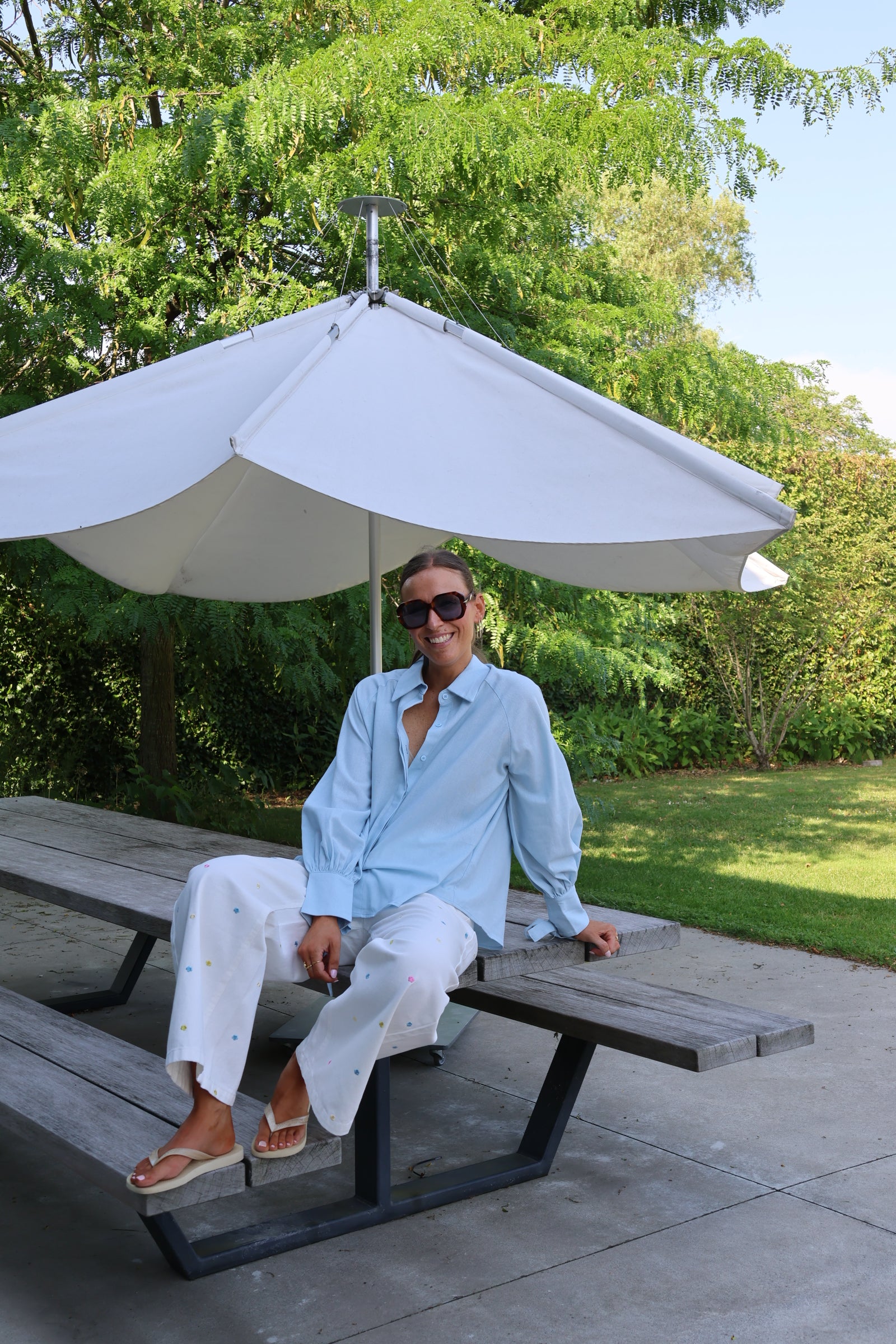 Lola blouse met strikdetail lichtblauw