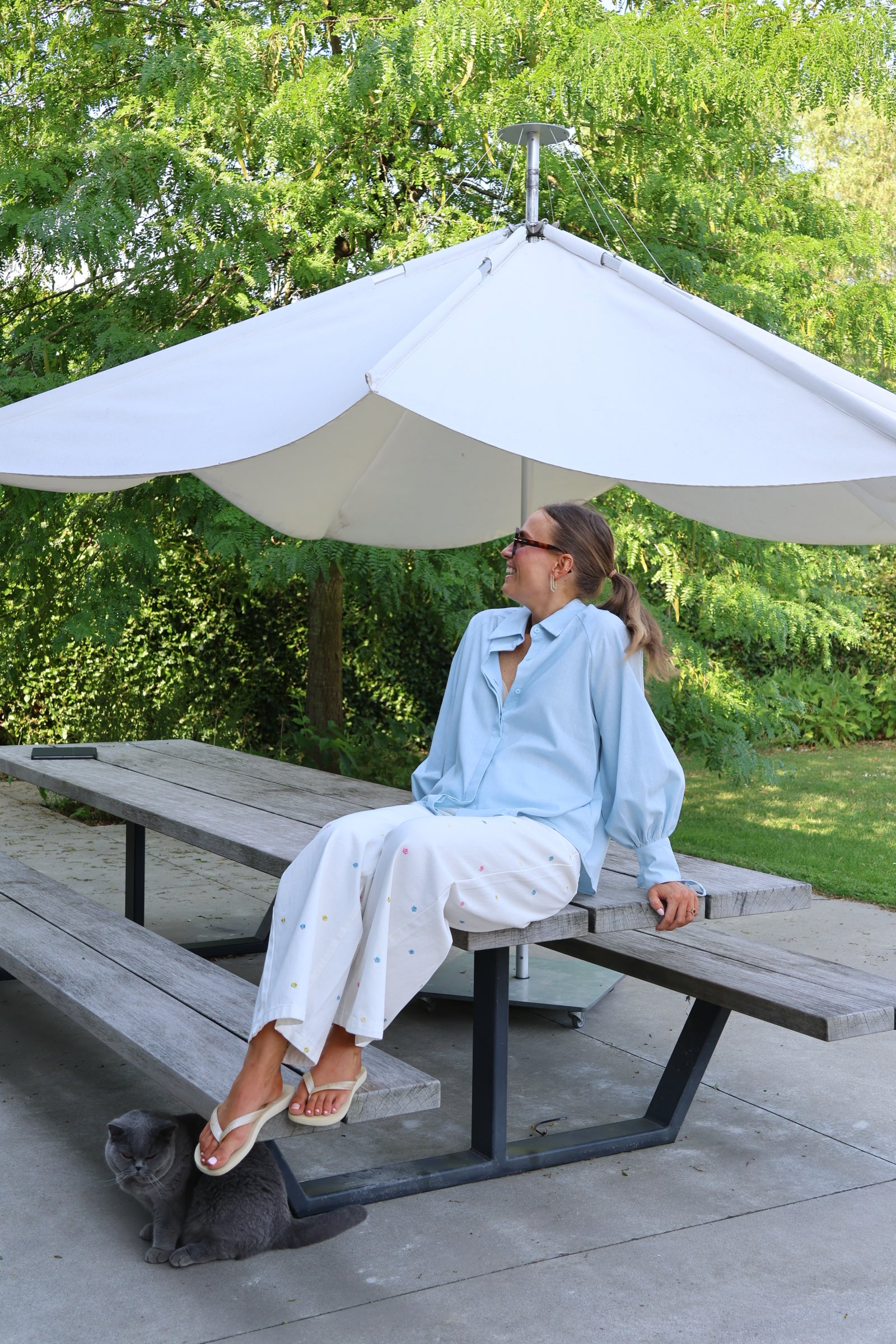Liene jeans met bloemetjes wit