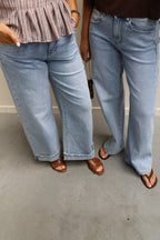 Mia straight jeans