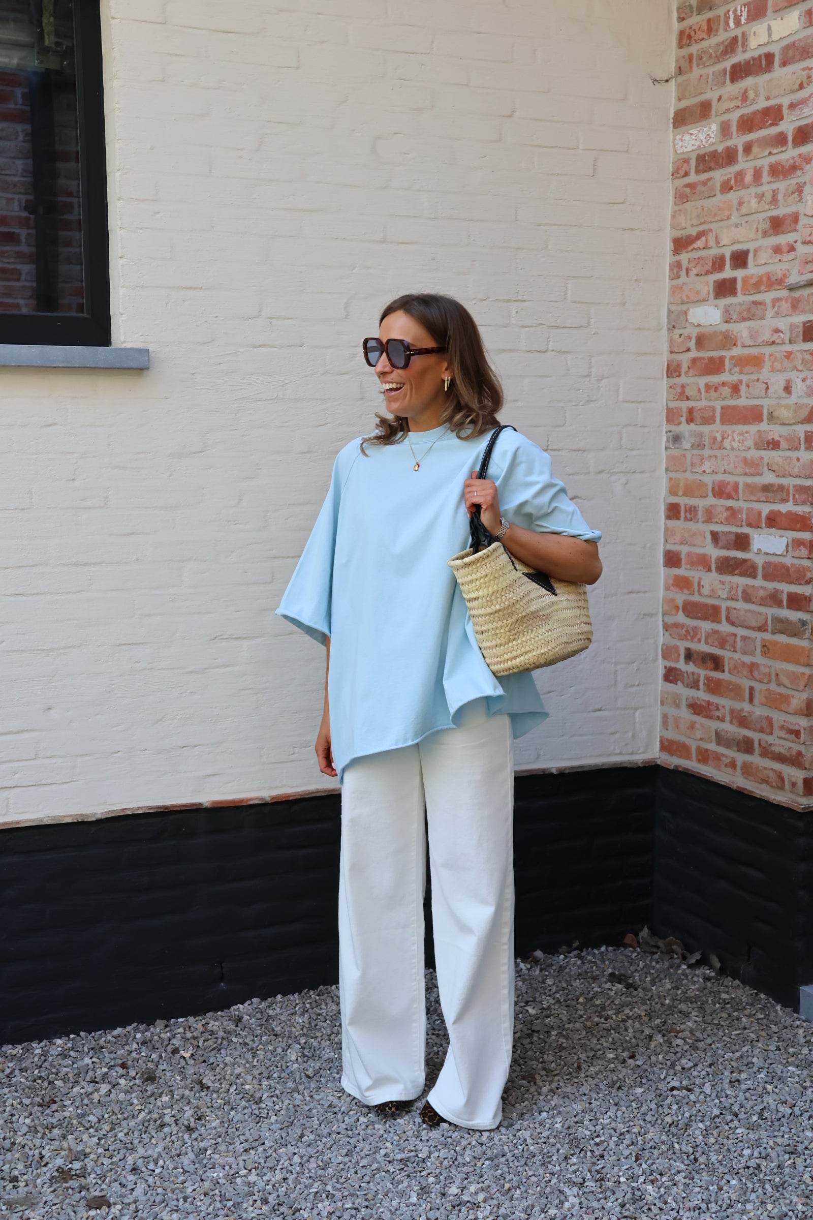 Gulia oversized T-shirt lichtblauw