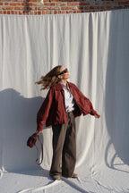 Ilse cropped bomberjas met ribdetail bordeaux
