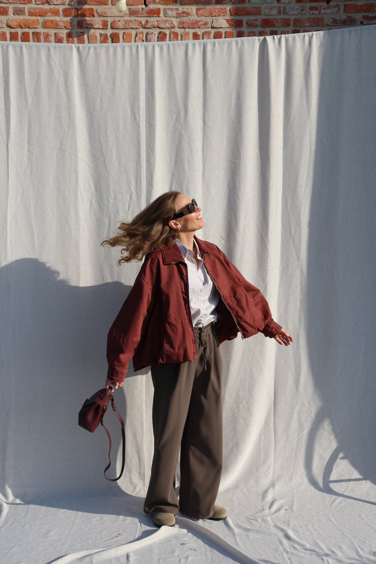 Ilse cropped bomberjas met ribdetail bordeaux