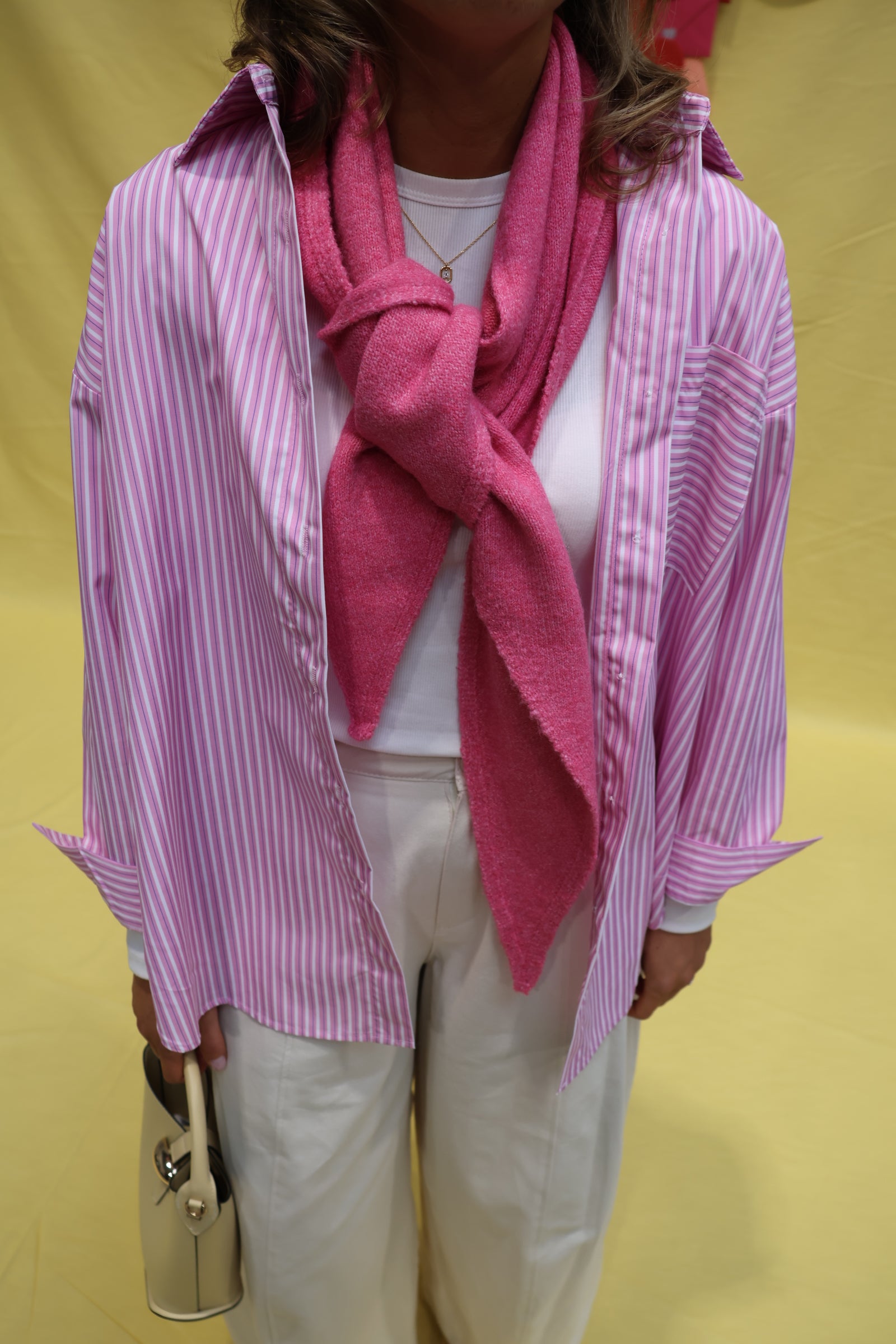 Romy sjaaltje donkerroze