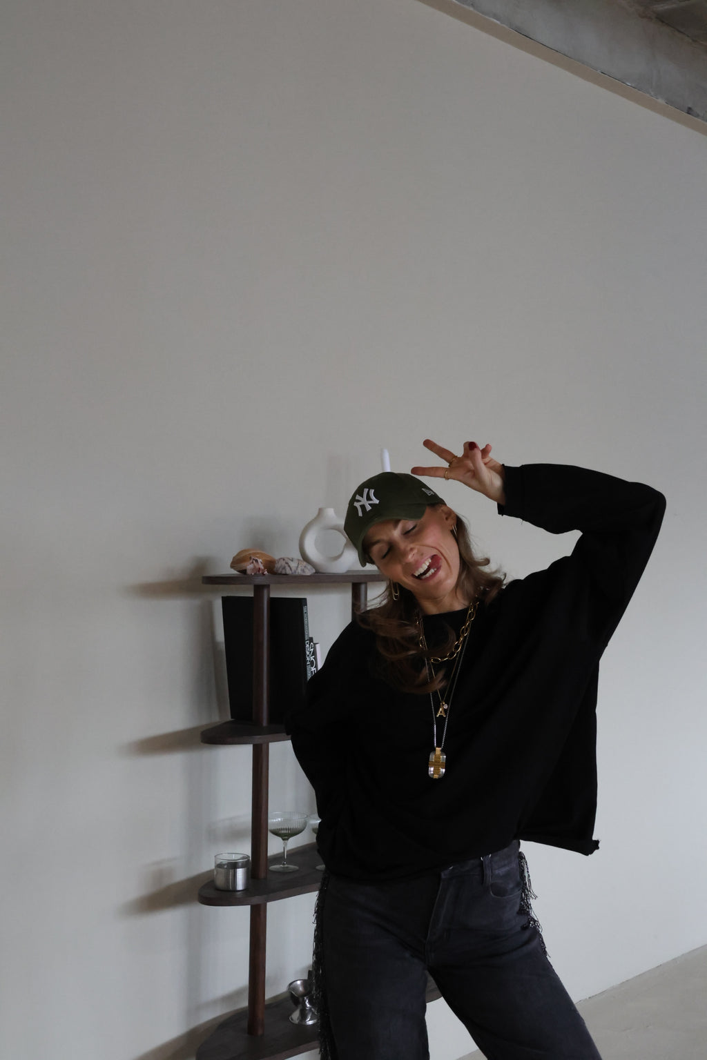 Gulia oversized longsleeve zwart