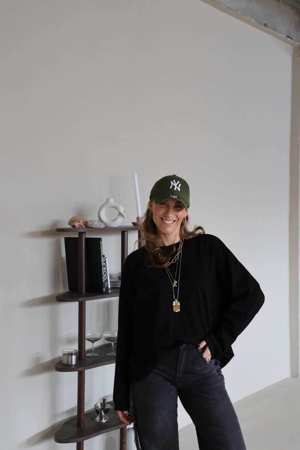Gulia oversized longsleeve zwart