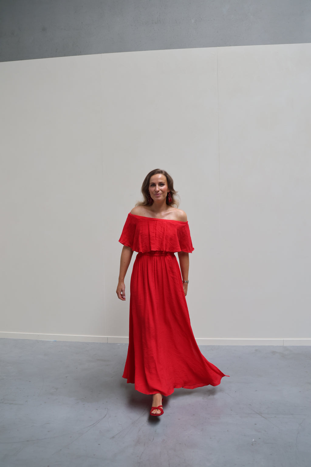 Belle off shoulder jurk rood