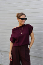 Leni top met brede hals dark berry