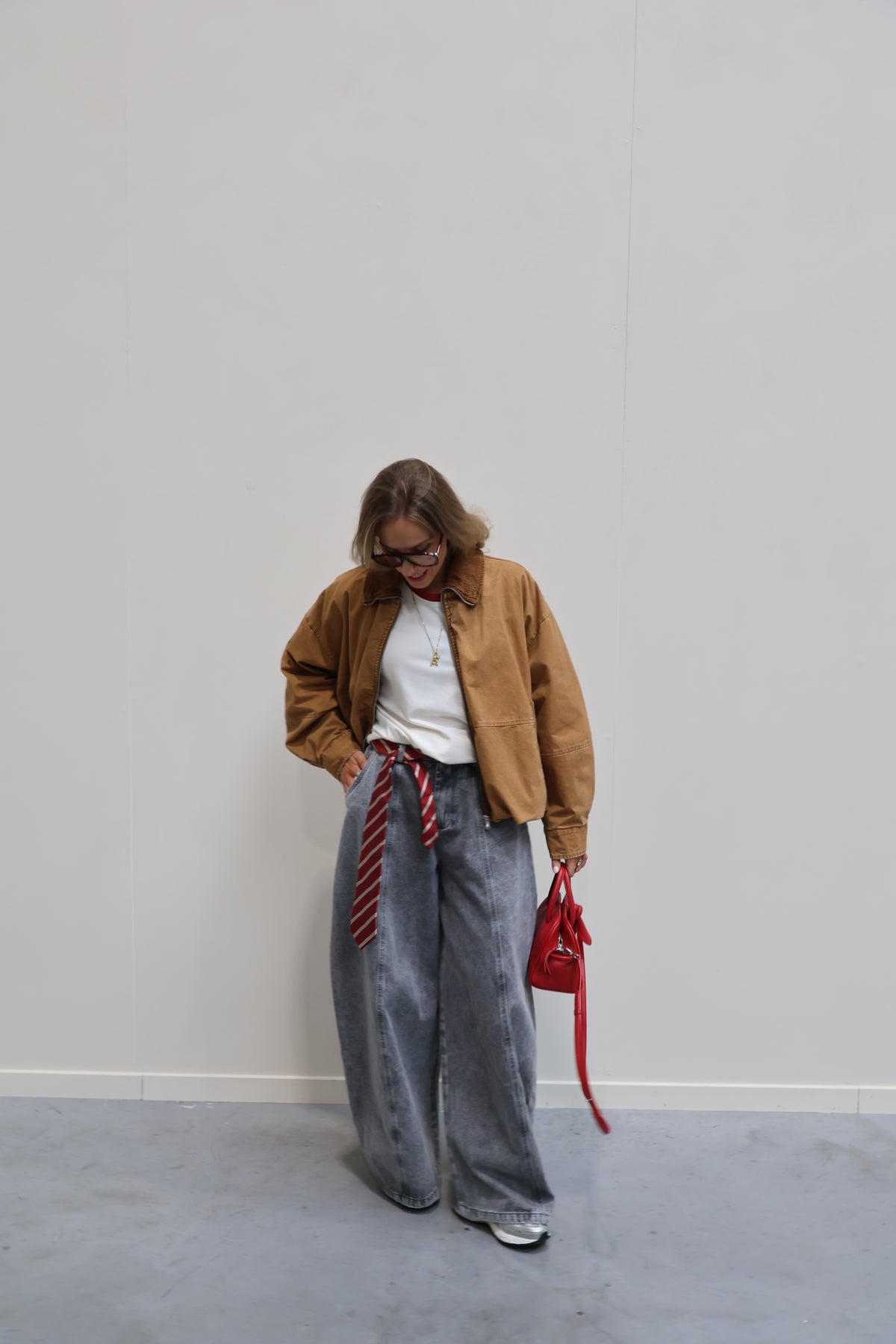 Ilse cropped bomberjas met ribdetail camel