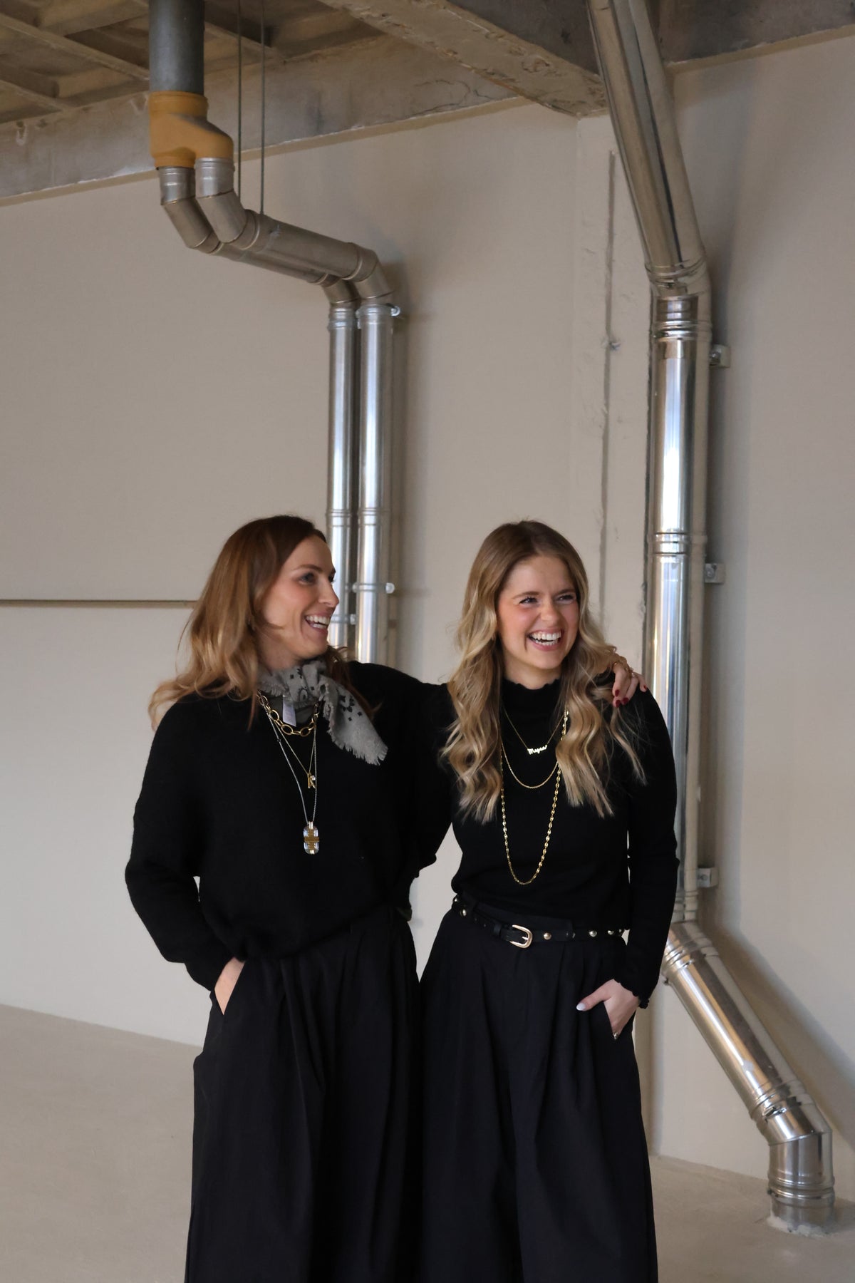 Suzie pulletje met detail zwart