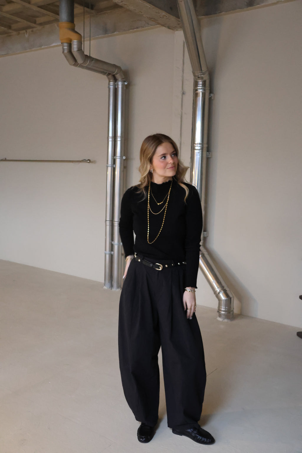 Suzie pulletje met detail zwart