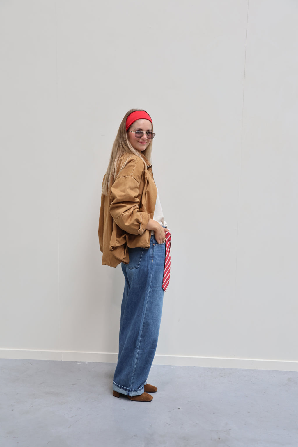 Ilse cropped bomberjas met ribdetail camel