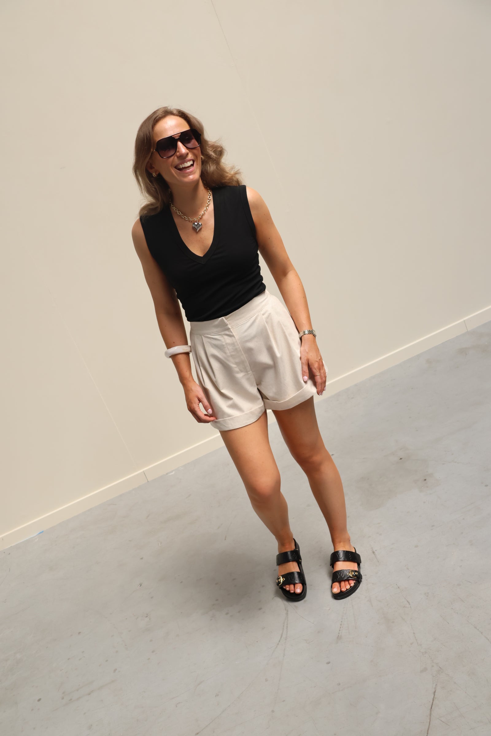Ellie top met v-hals zwart