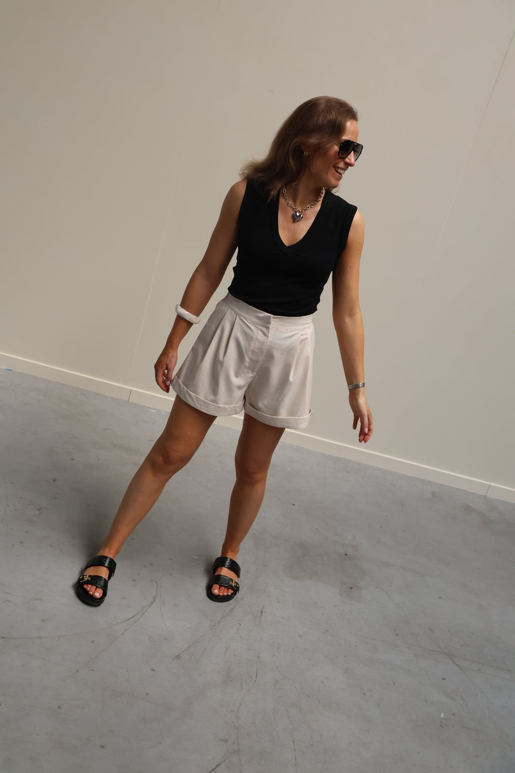 Ellie top met v-hals zwart
