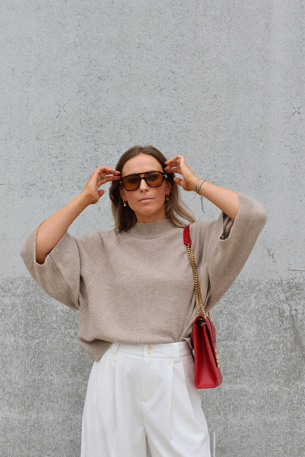 Luka round neck pull donker beige