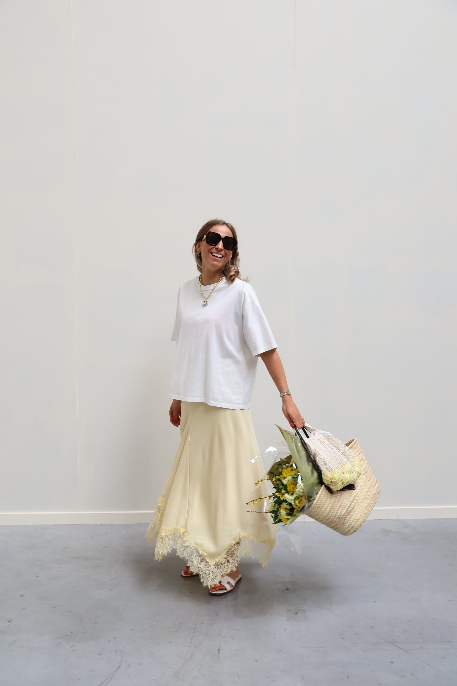 Esther lace detail rok geel