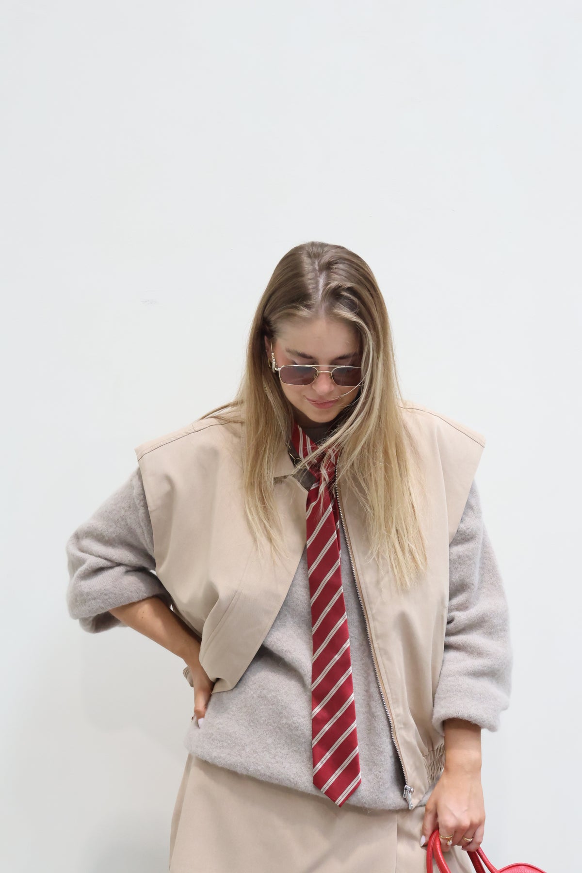 Macy mouwloos jasje beige