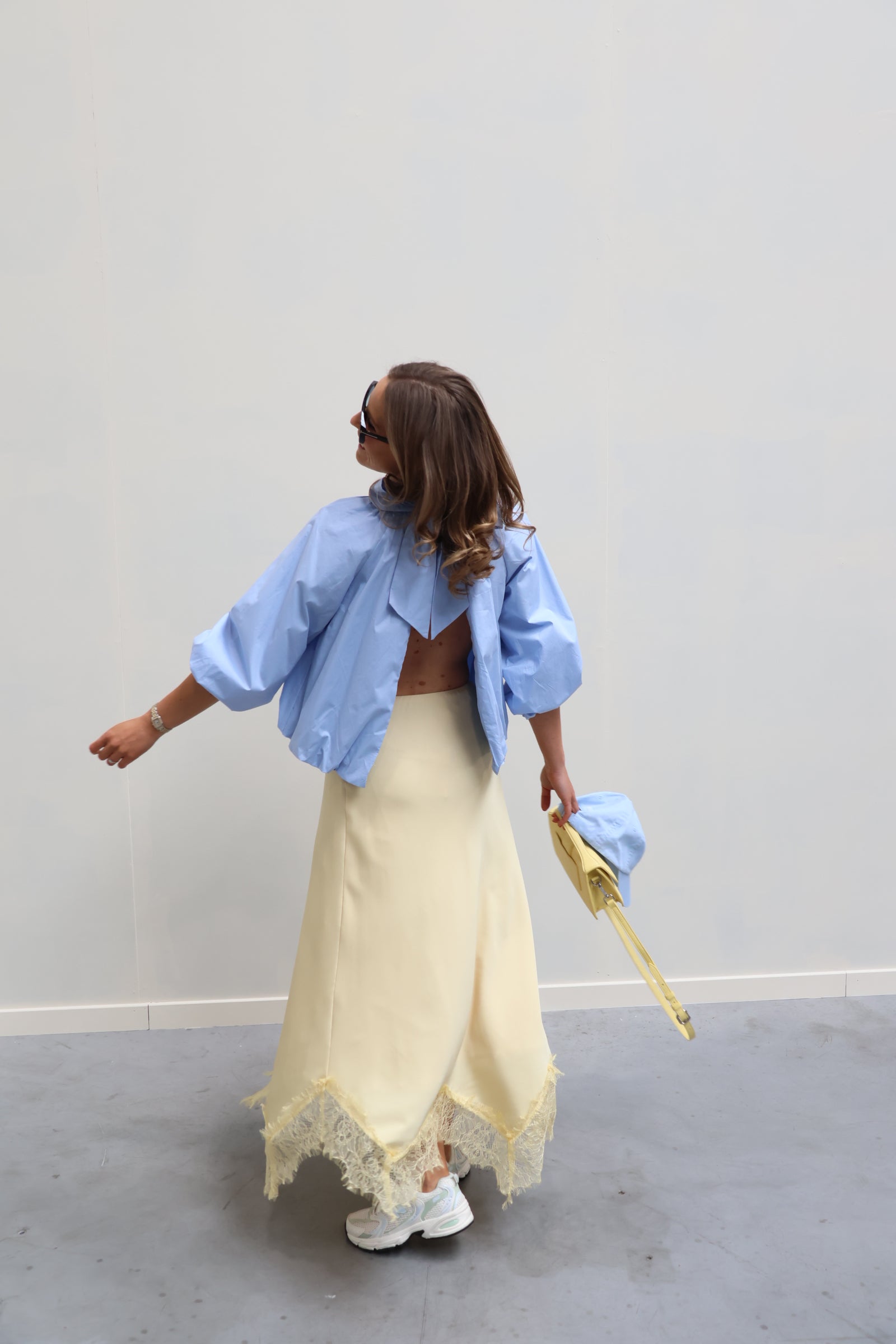 Esther lace detail rok geel