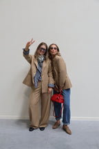 Iris blazer camel