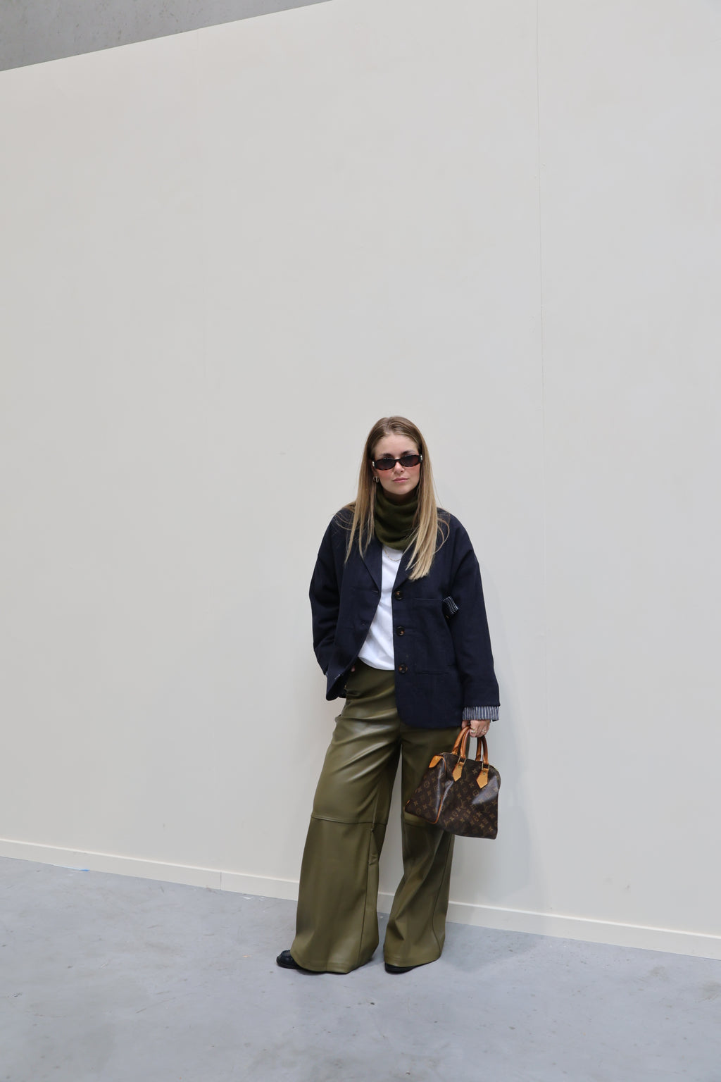 Blair faux leather broek olijfgroen