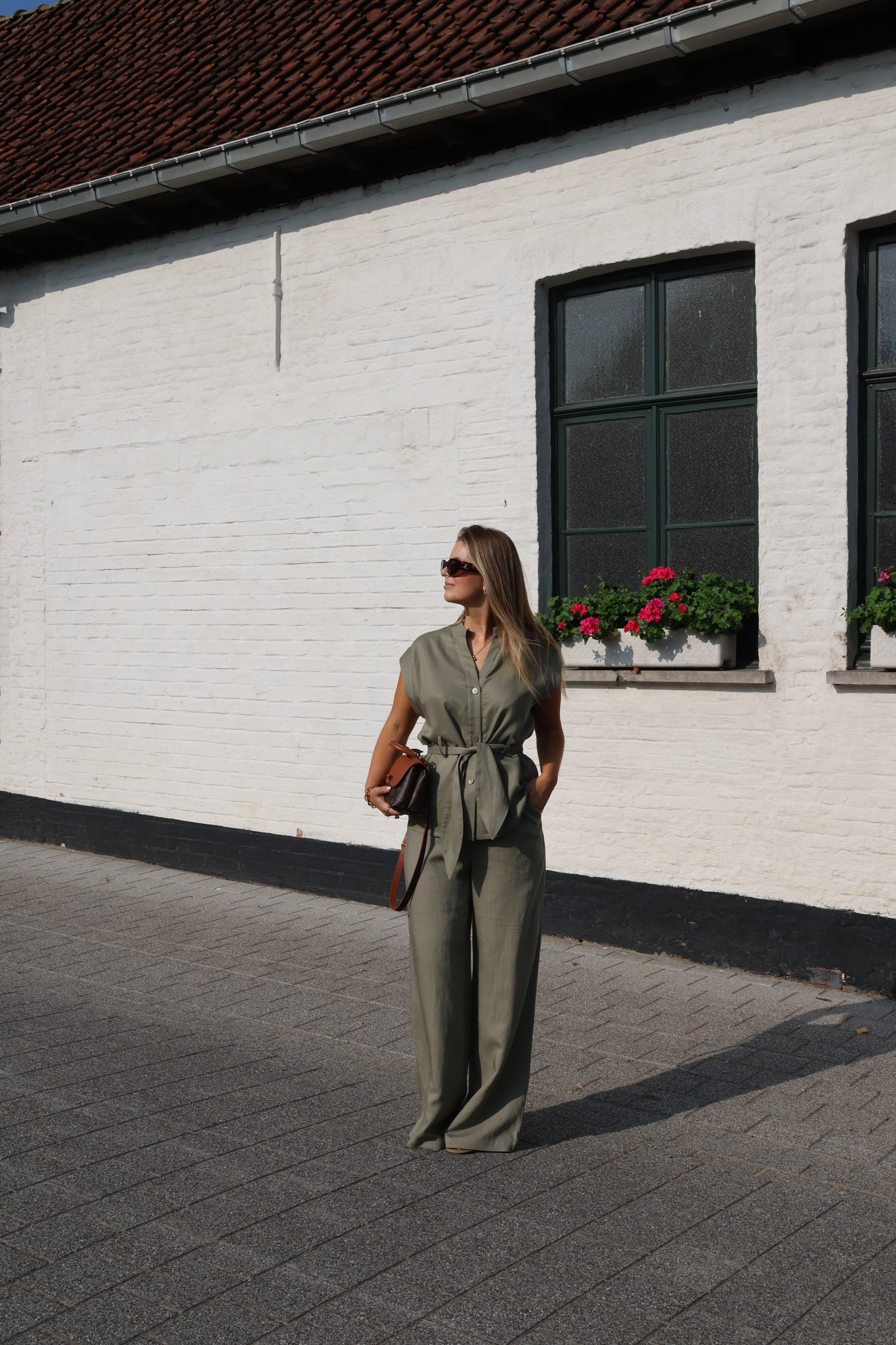 Aveline mouwloze blouse zachtgroen