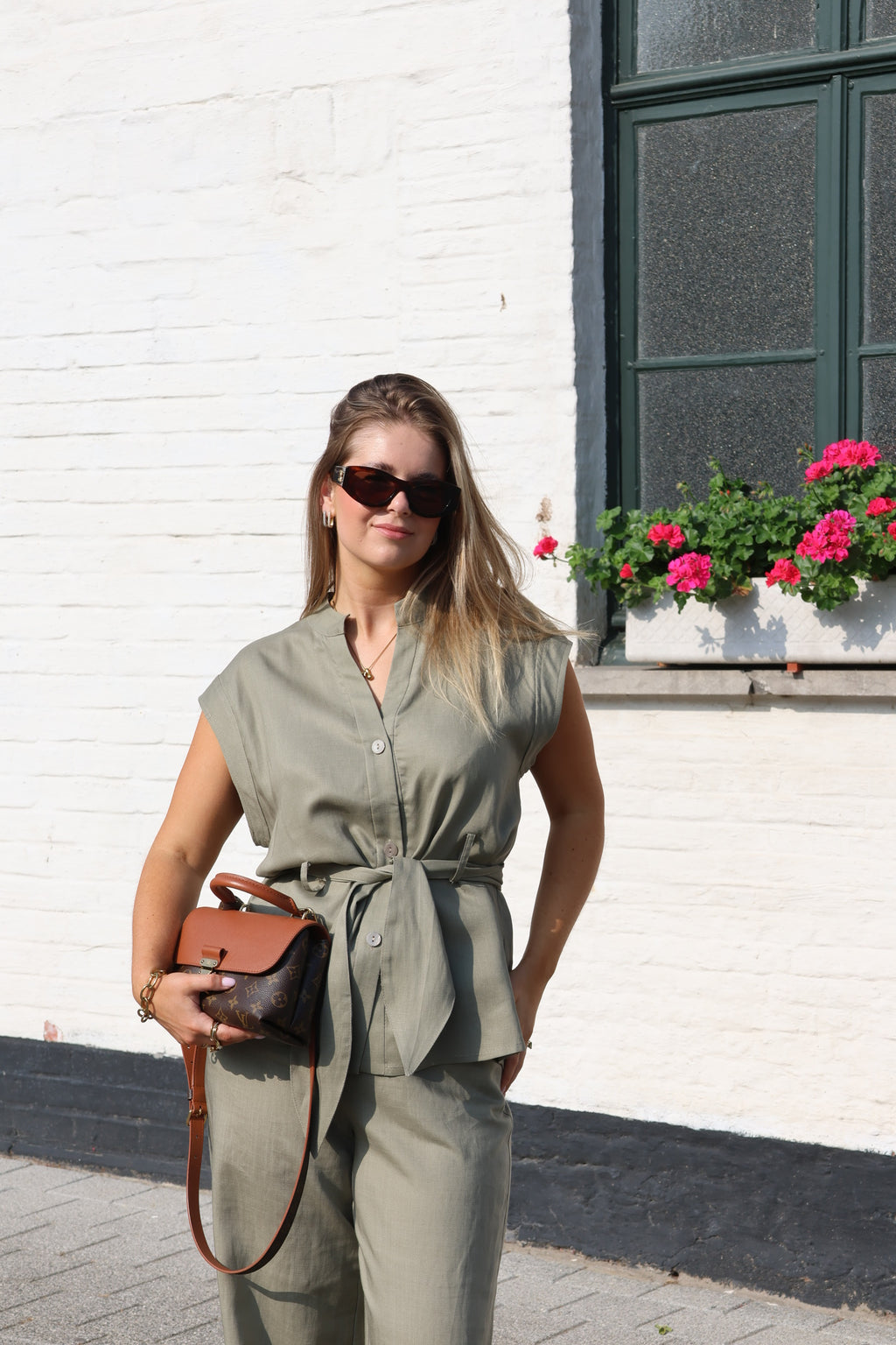 Aveline mouwloze blouse zachtgroen