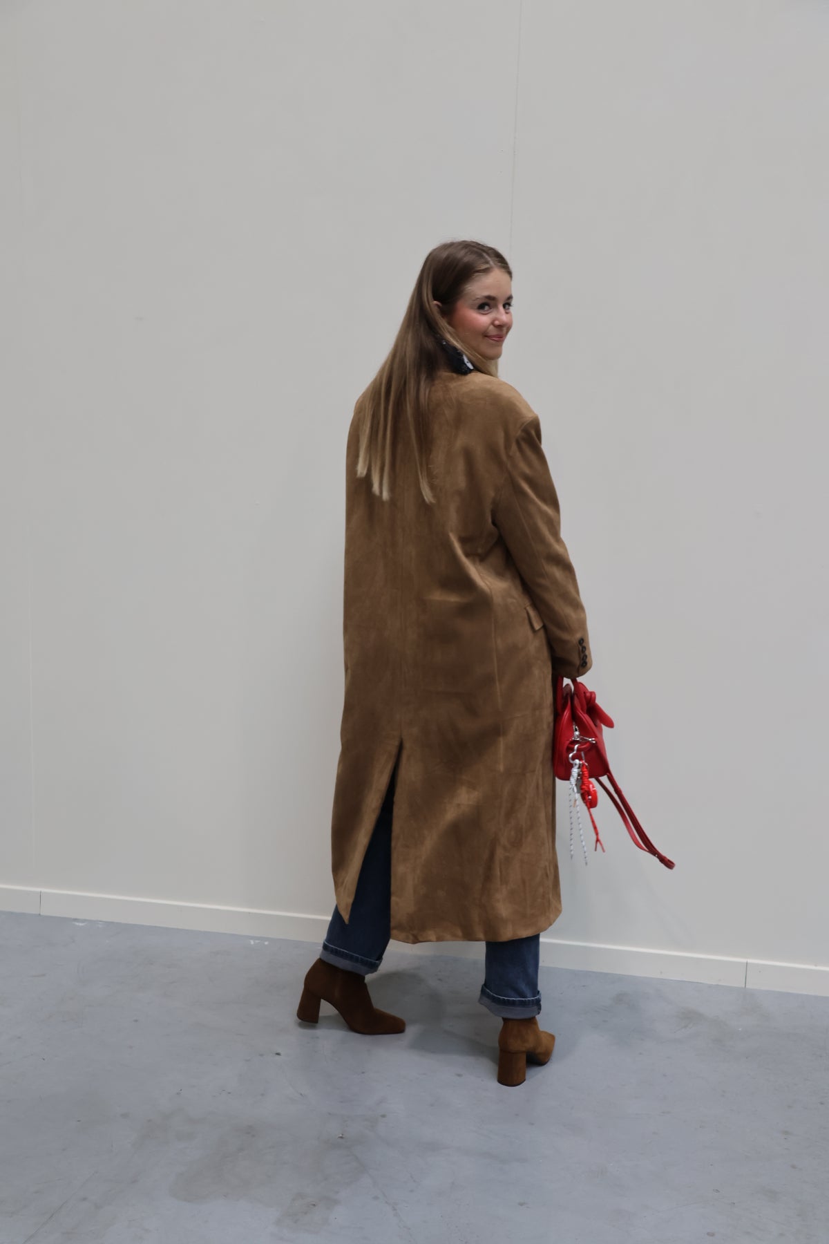 Danielle lange suéde mantel camel