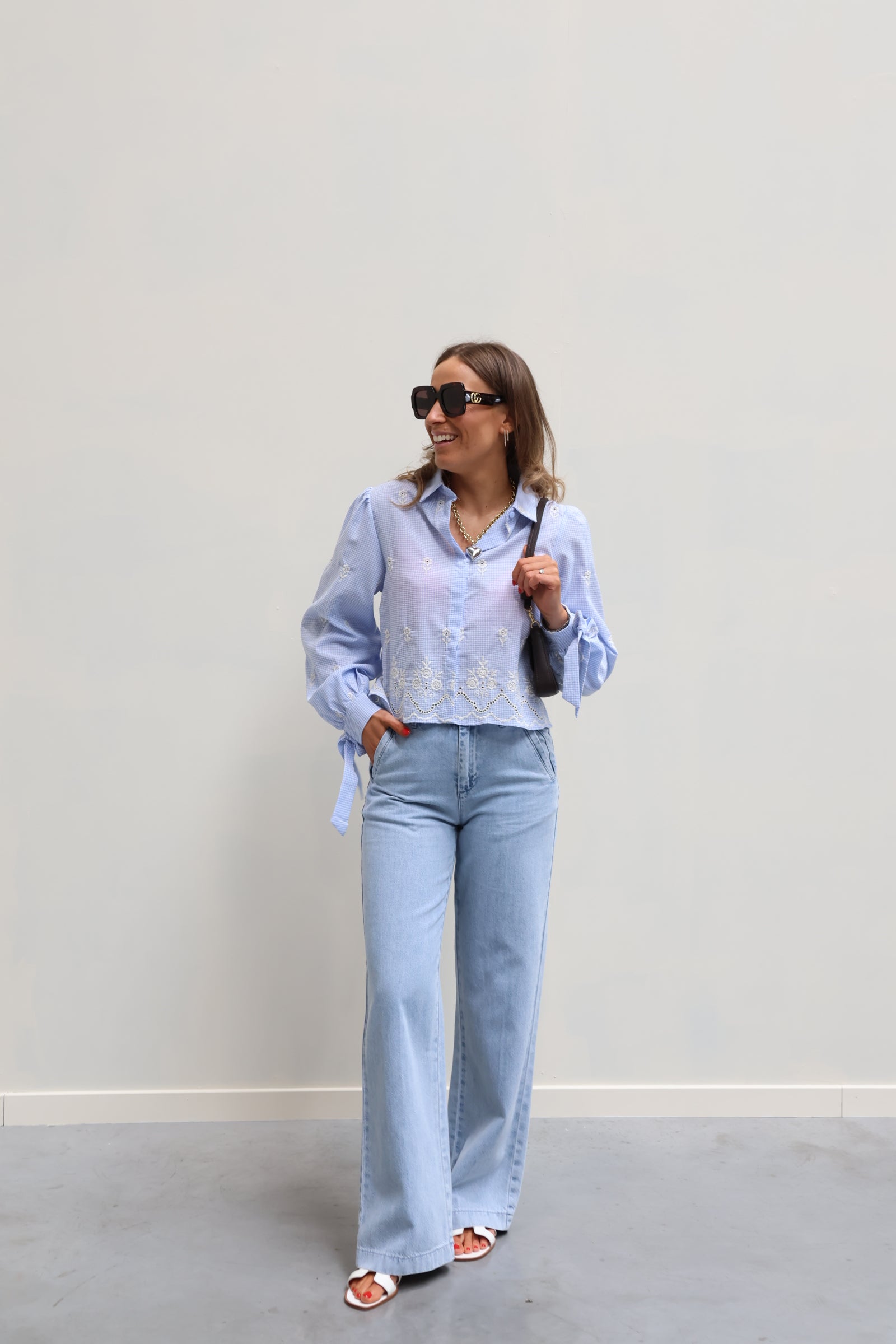 Solène broderie blouse blauw