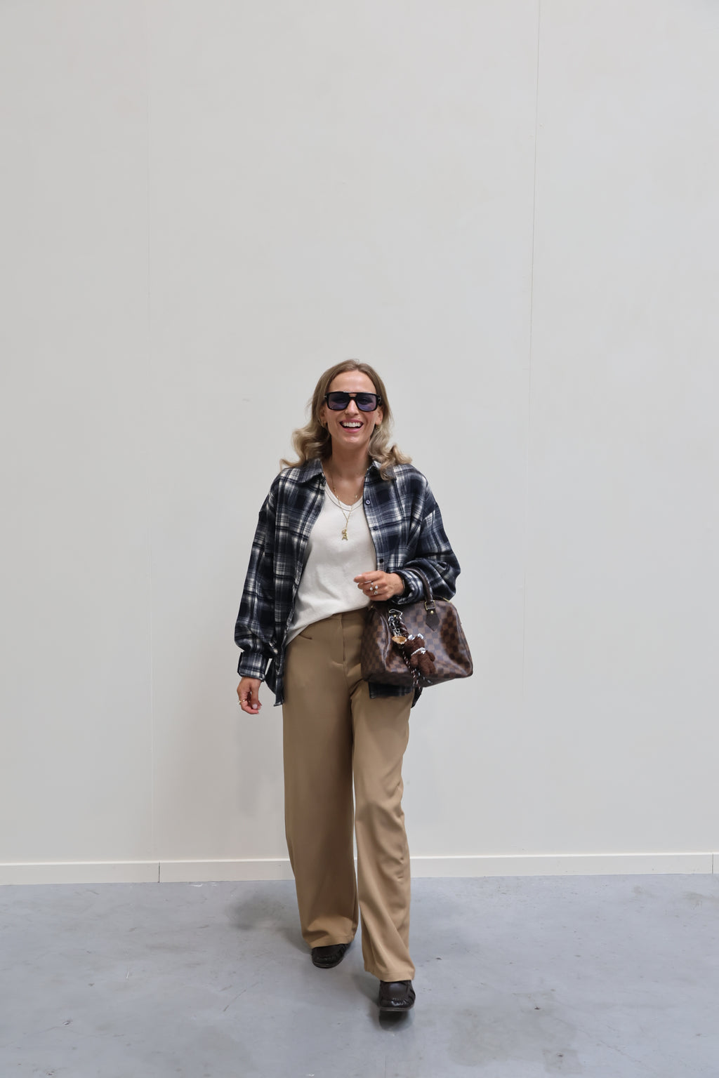 Febe longsleeve met v-hals crème