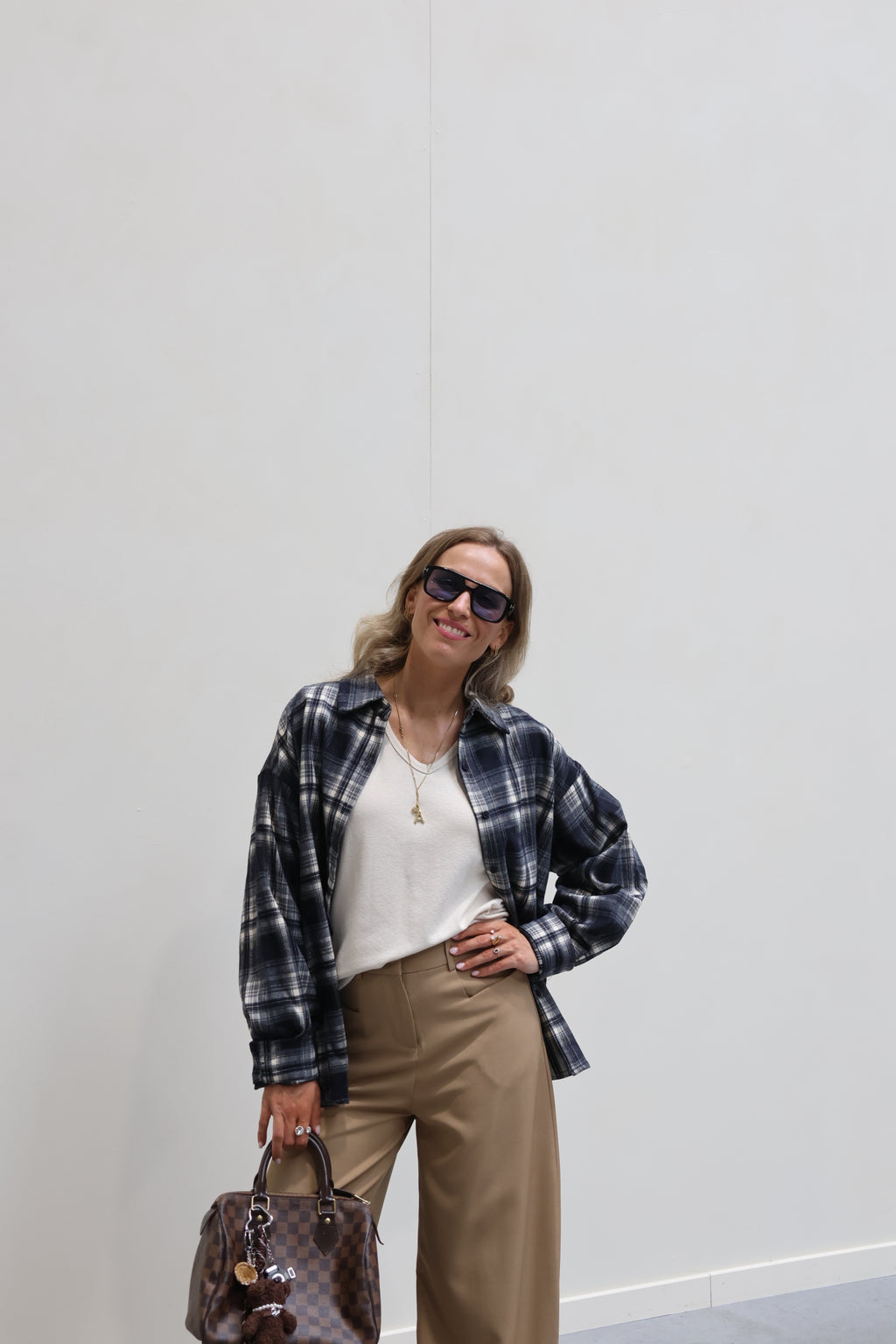 Febe longsleeve met v-hals crème